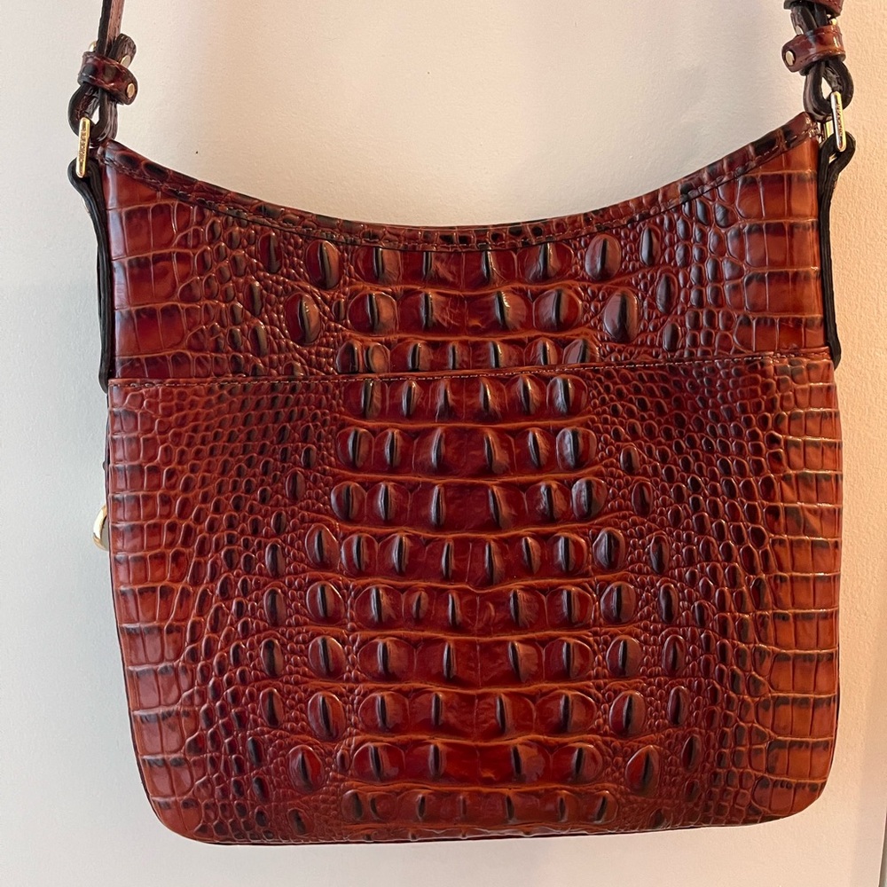 Like new! Brahmin crossbody